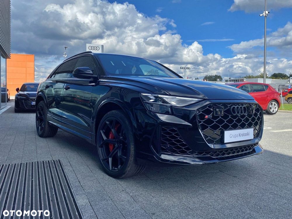 Audi RS Q8 - 12