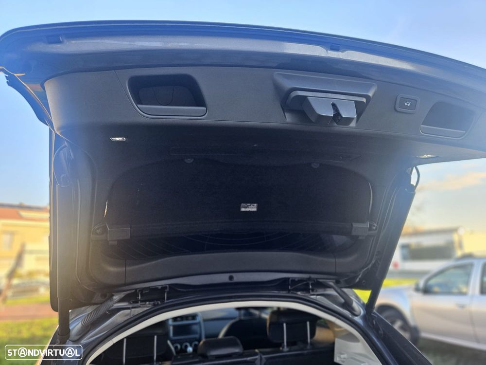 Jaguar E-Pace 2.0 i4D S - 13