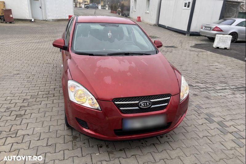 Kia Ceed 1.4 GSL BEST - 1
