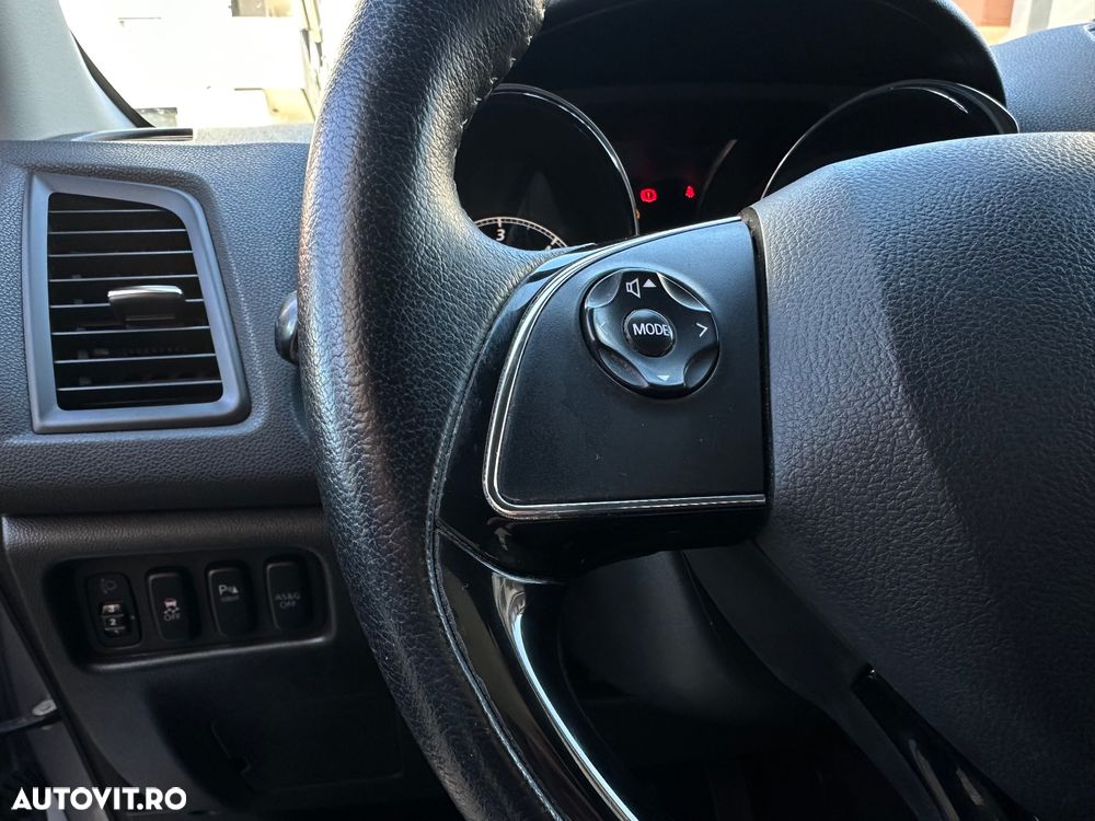 Mitsubishi ASX 1.6 DI-D 2WD Plus - 15