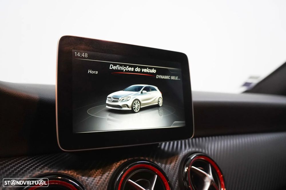 Mercedes-Benz A 45 AMG 4-Matic - 12