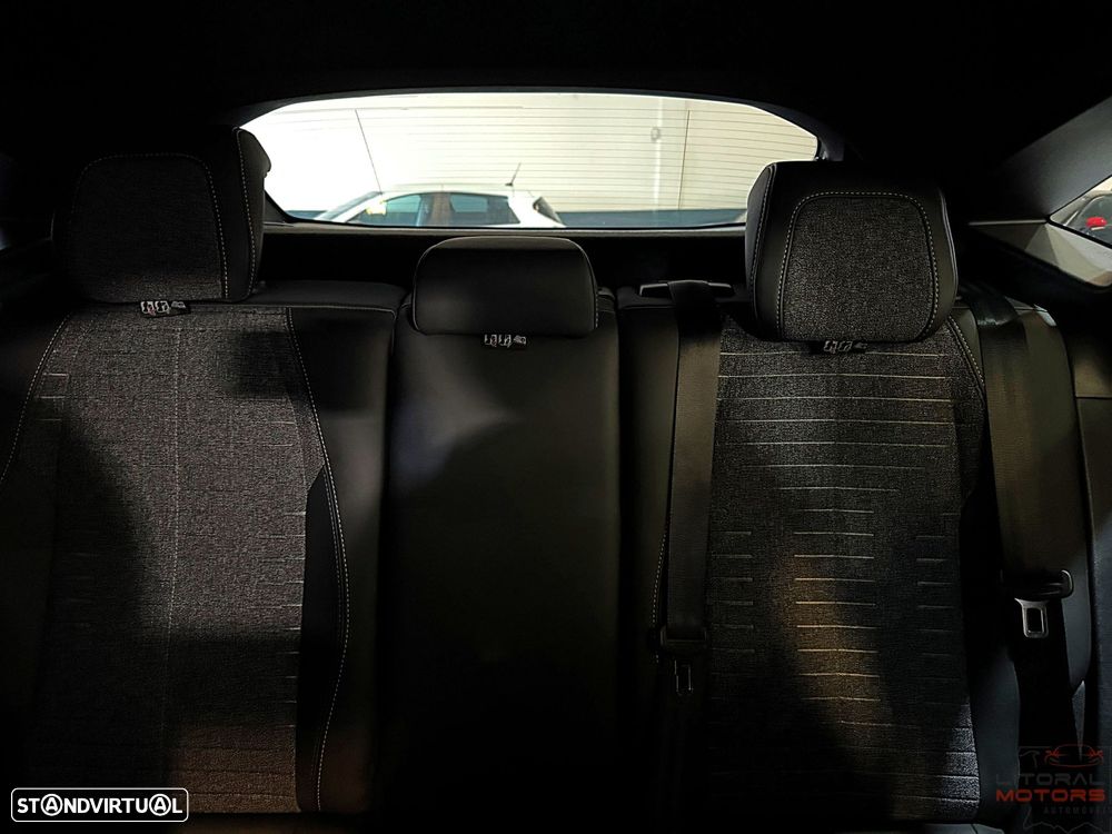 Peugeot 3008 1.2 Hybrid Allure Pack e-DCS6 - 42