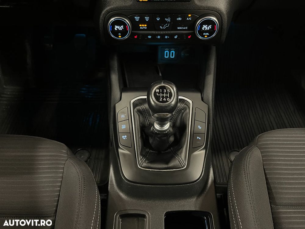 Ford Focus 1.5 EcoBlue Titanium - 27