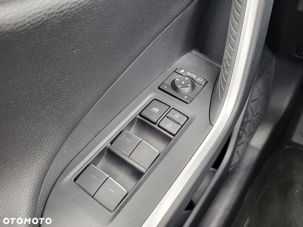 Toyota RAV4 - 32