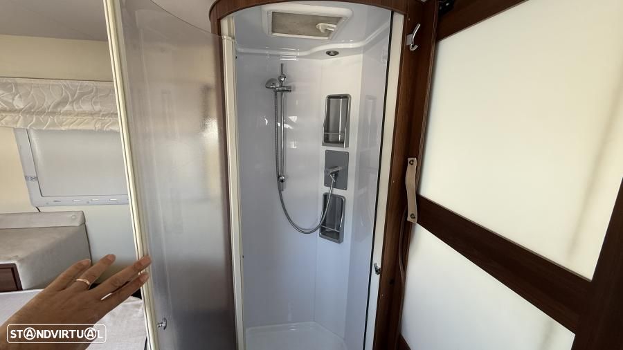 McLouis Nevis 876G 2.3 MJ 150cv c.central - 22