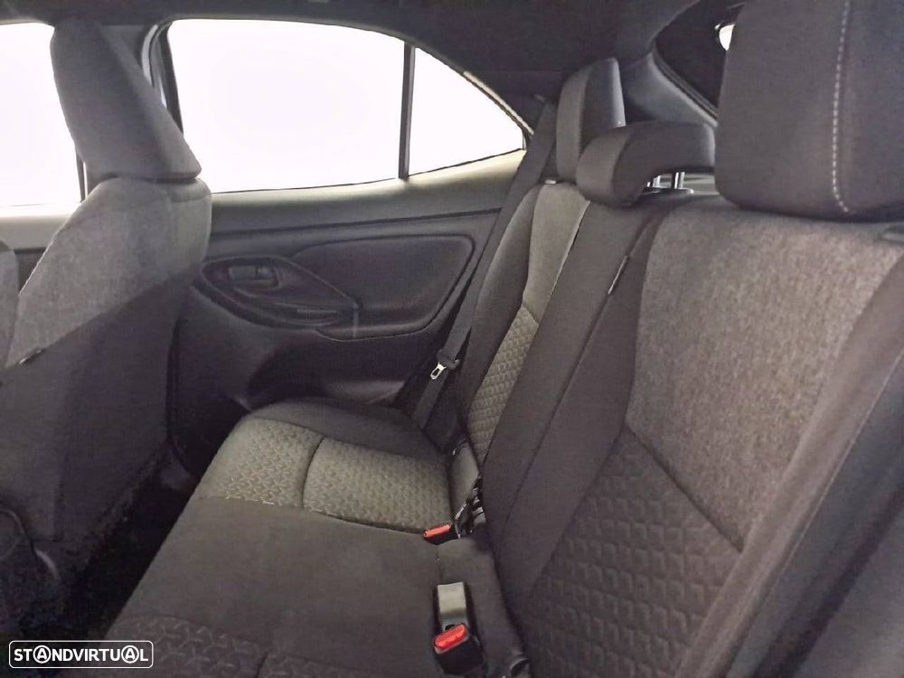Toyota Yaris Cross 1.5 HDF Comfort - 10