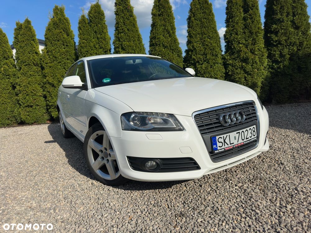 Audi A3 Sportback 1.8 TFSI S tronic S line Sportpaket - 2