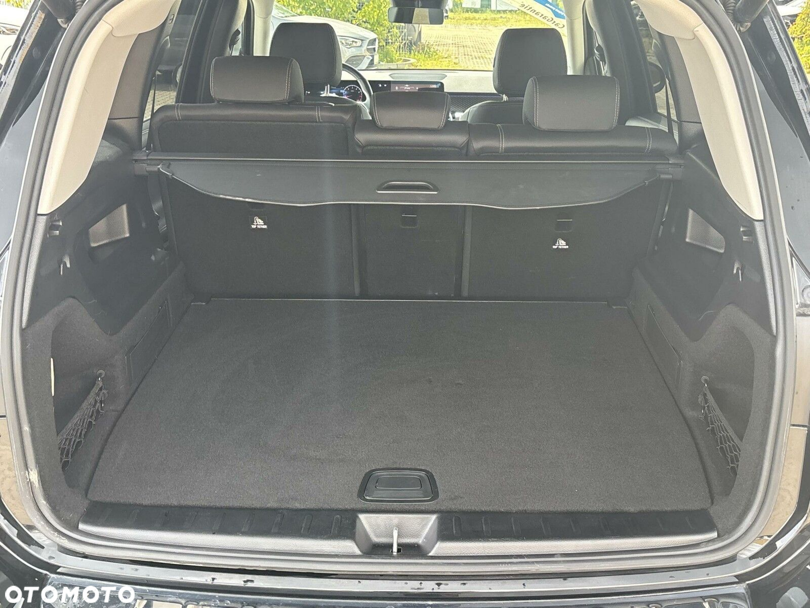 Mercedes-Benz GLB 200 4-Matic Progressive 8G-DCT - 15
