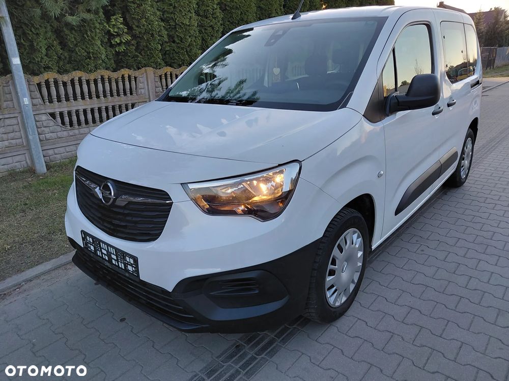 Opel Combo 1.5 D Start/Stop - 12
