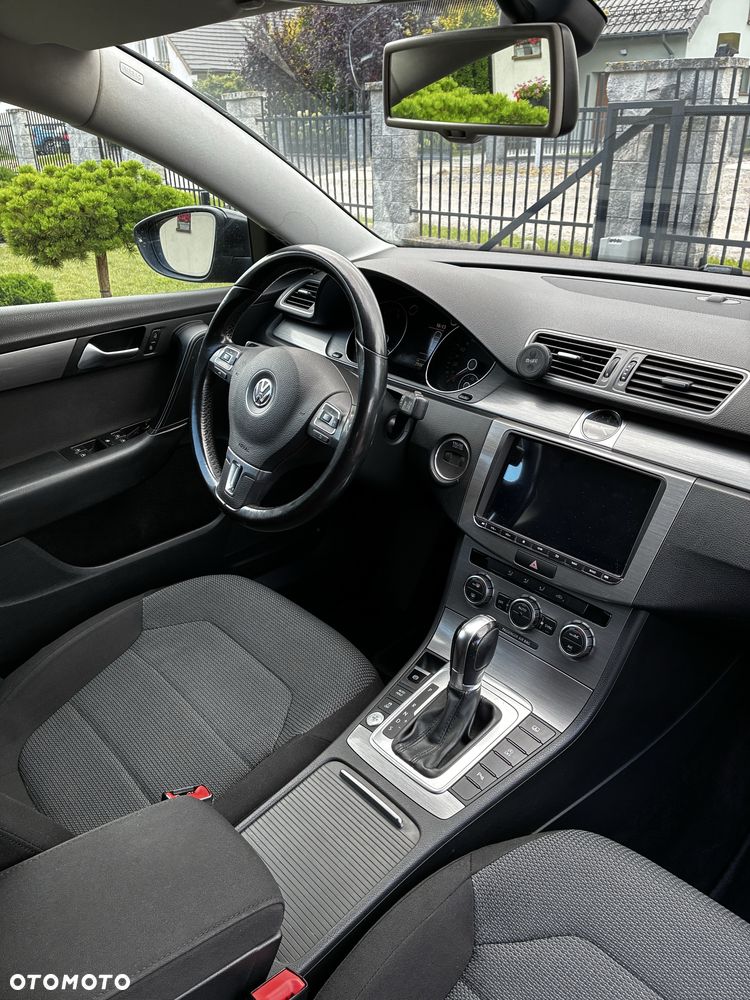 Volkswagen Passat - 7