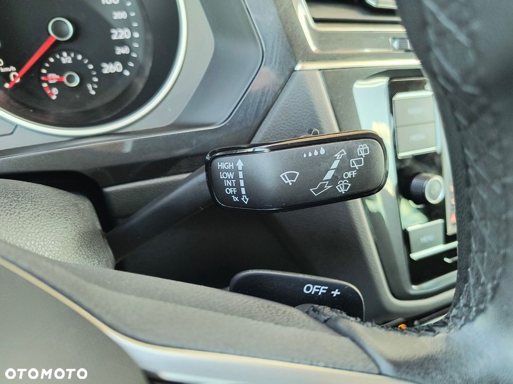 Volkswagen Tiguan 2.0 TSI 4Mot Life DSG - 28