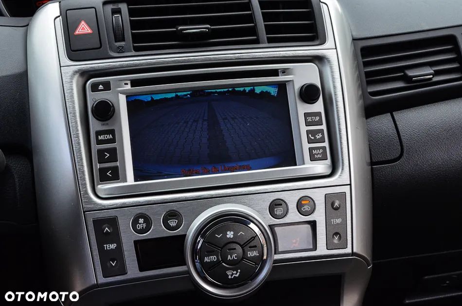 Toyota Verso 1.6 Premium 7os - 39
