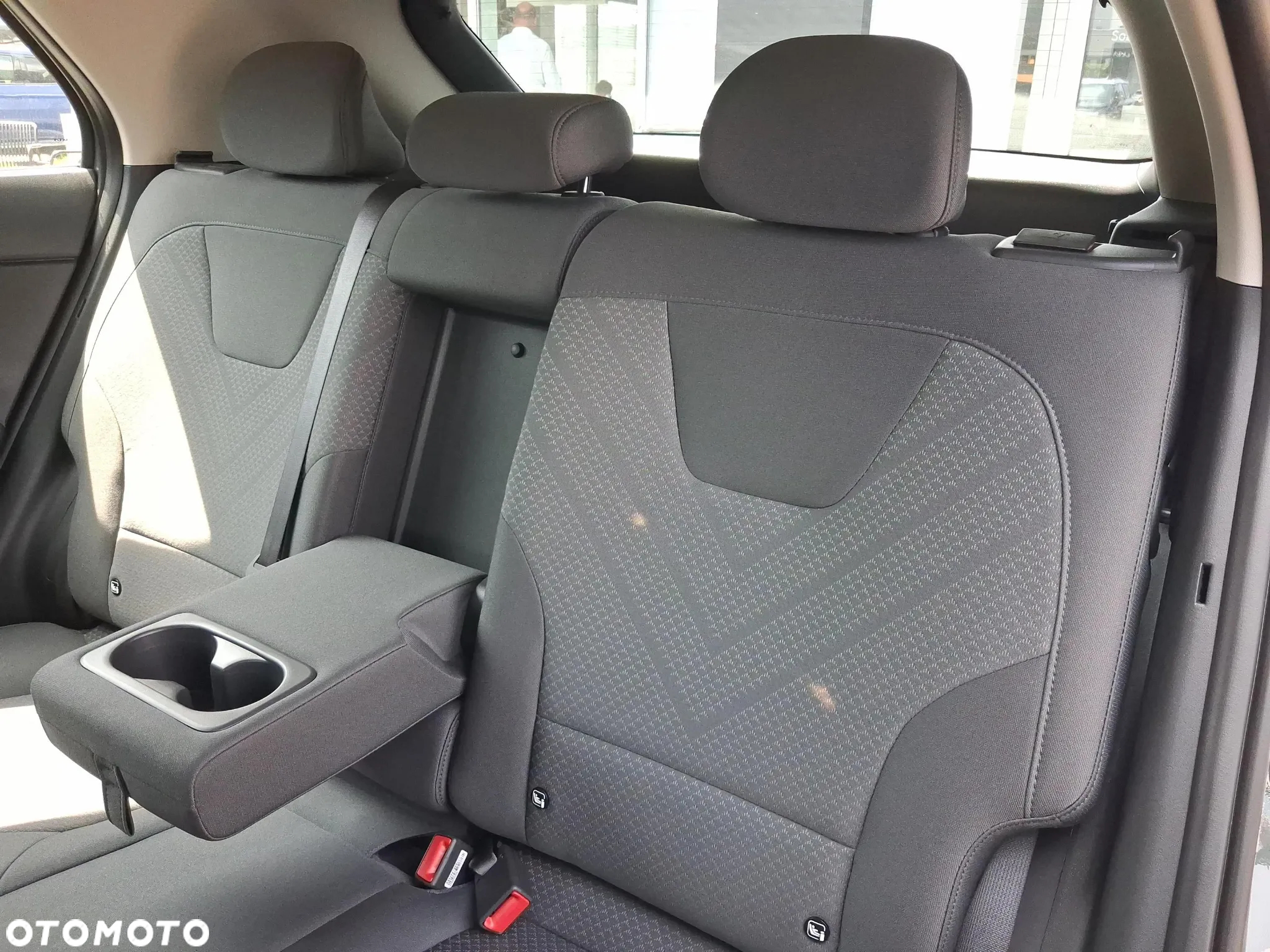 Kia Niro 1.6 GDI Hybrid M - 8