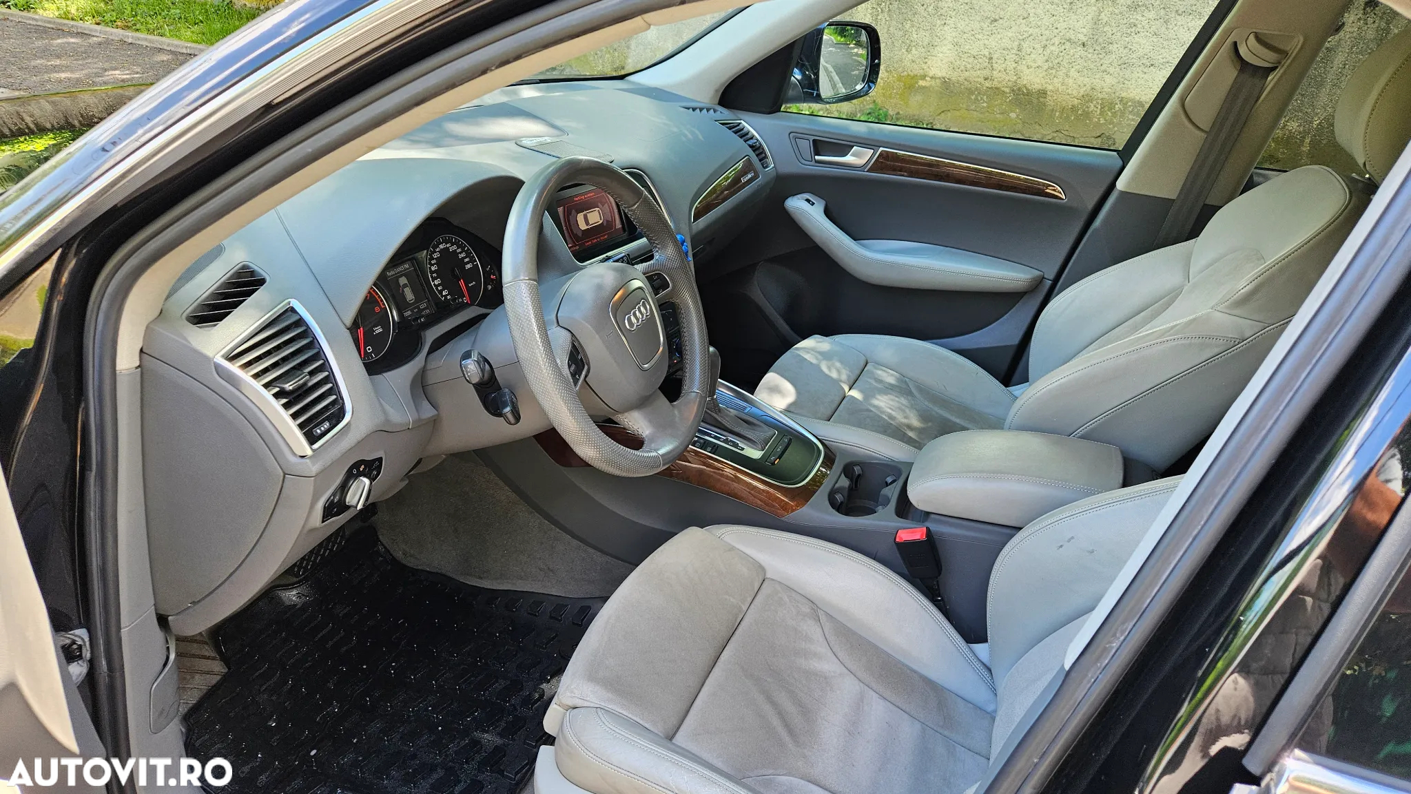 Audi Q5 3.2 FSI Quattro S-Tronic - 5