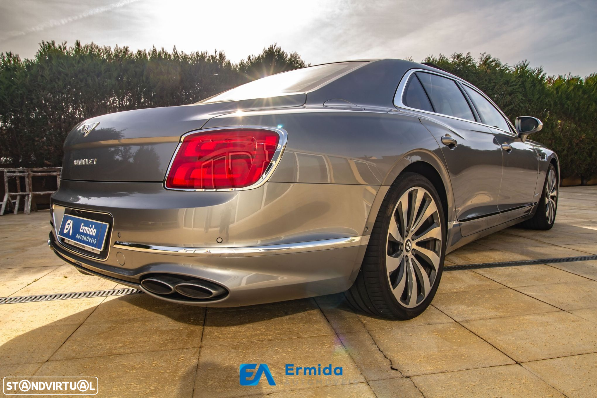 Bentley Flying Spur - 4