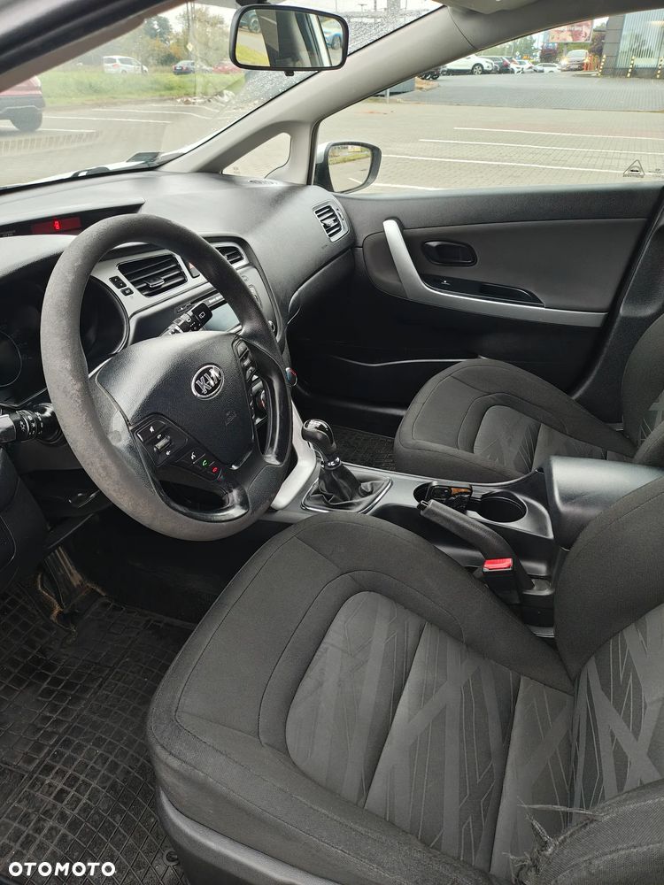 Kia Ceed - 9