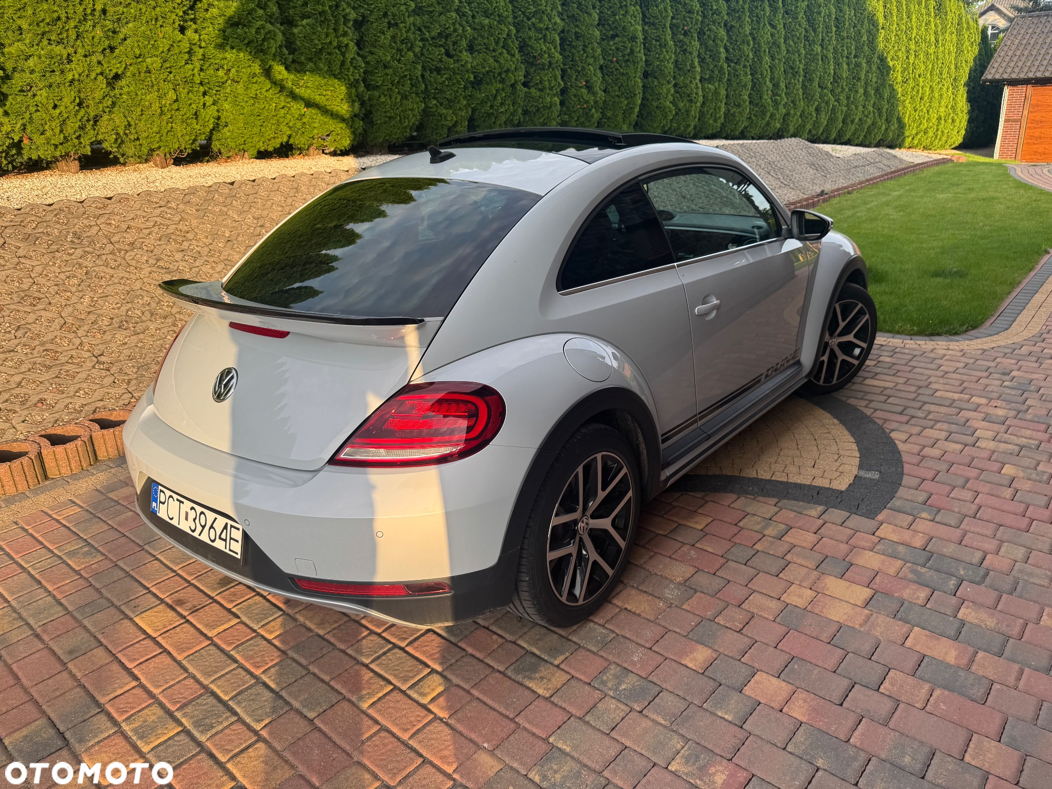 Volkswagen Beetle The 2.0 TDI DPF Blue Motion Technologie Dune - 7