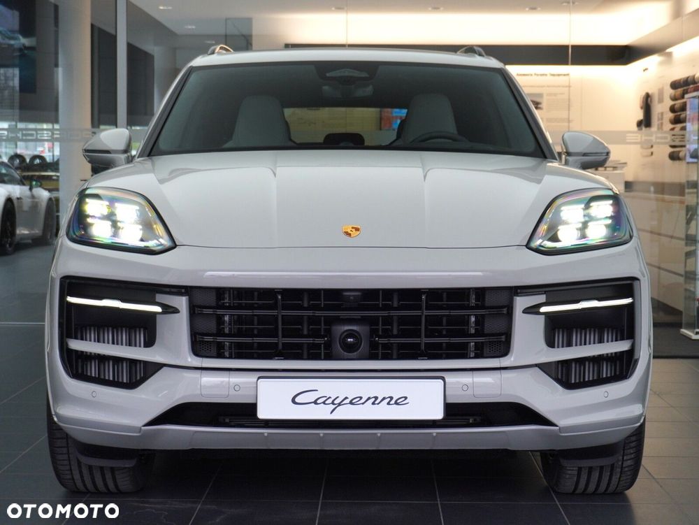 Porsche Cayenne GTS - 6