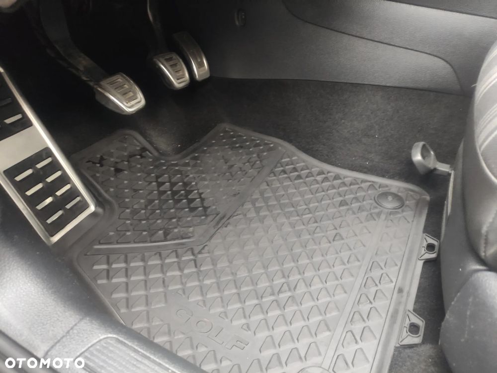 Volkswagen Golf VII 1.2 TSI BMT Comfortline - 16