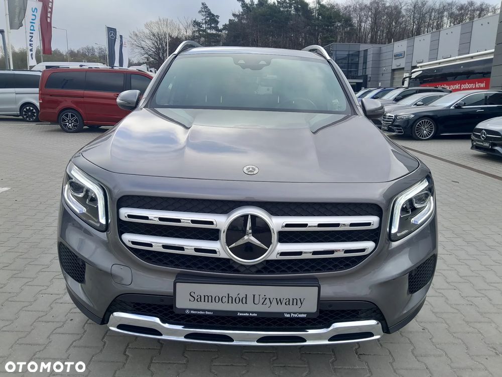 Mercedes-Benz GLB 250 4-Matic Progressive 8G-DCT - 9