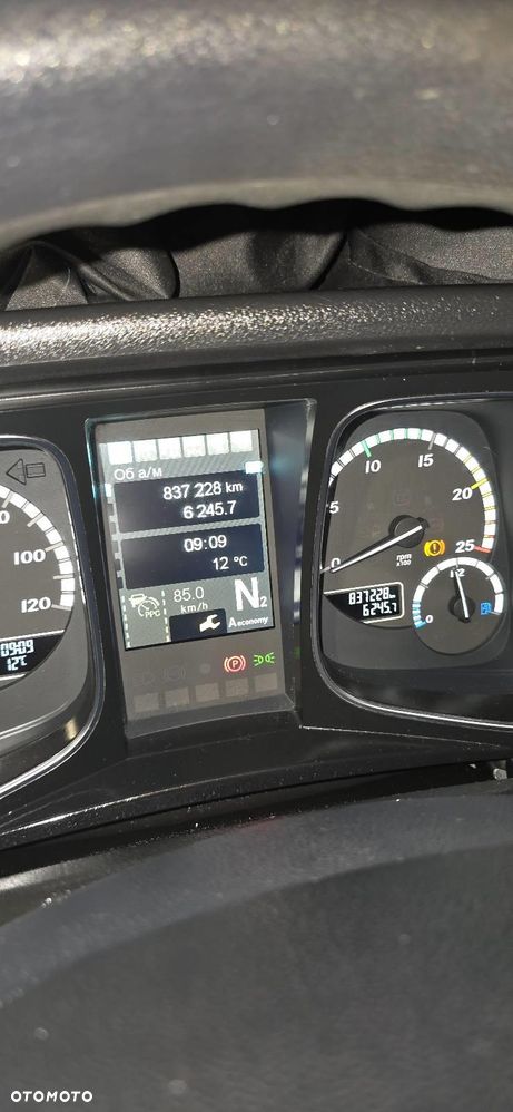 Mercedes-Benz 1846 - 13