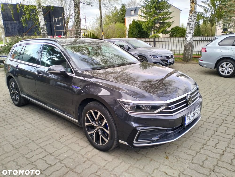 Volkswagen Passat - 5