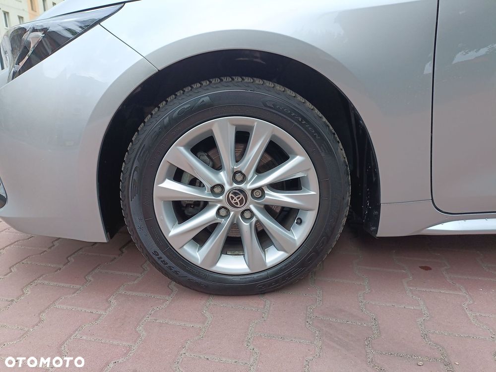 Toyota Corolla 1.8 Hybrid Comfort - 20