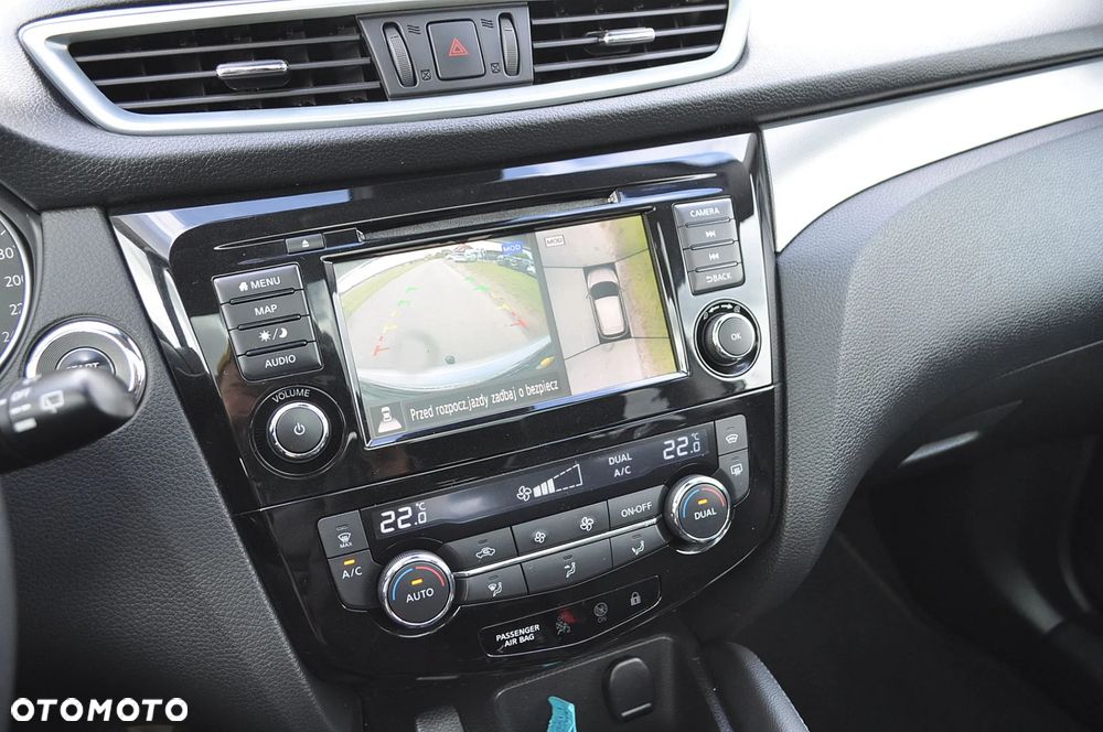 Nissan Qashqai 1.3 DIG-T N-Connecta EU6d - 39