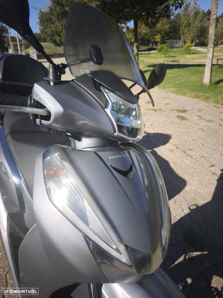 Honda SH 300 i Abs - 10