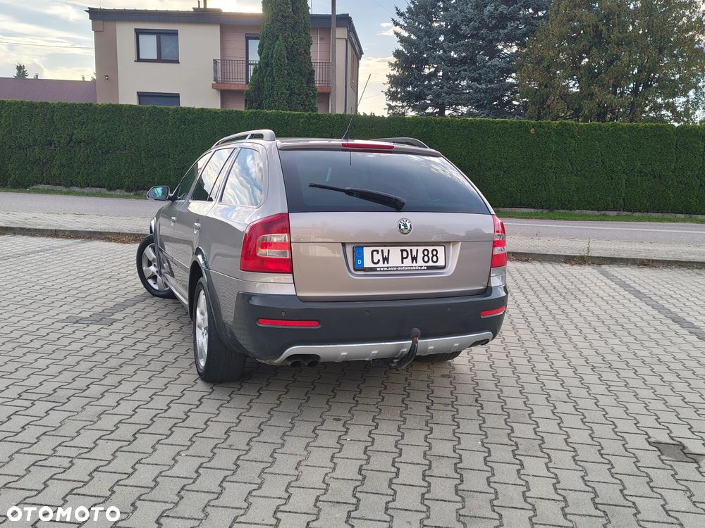 Skoda Octavia 2.0 TDI DPF Scout 4x4 - 18