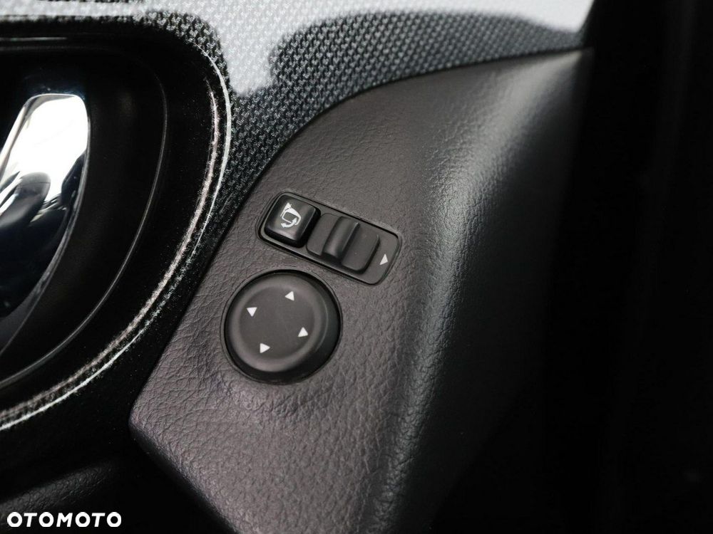 Nissan X-Trail 2.0 dCi N-Vision Xtronic 4WD - 34