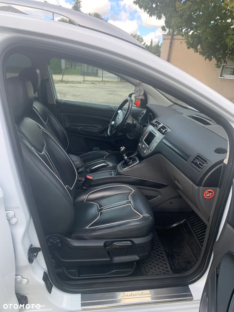 Ford Kuga 2.0 TDCi 4x4 Individual - 12