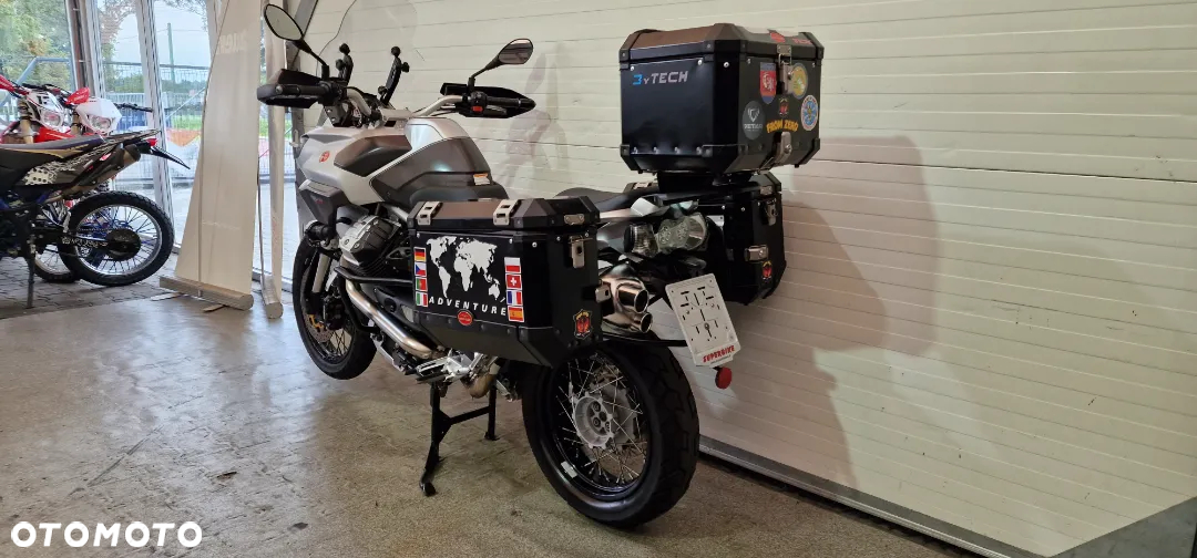 Moto Guzzi Stelvio - 8