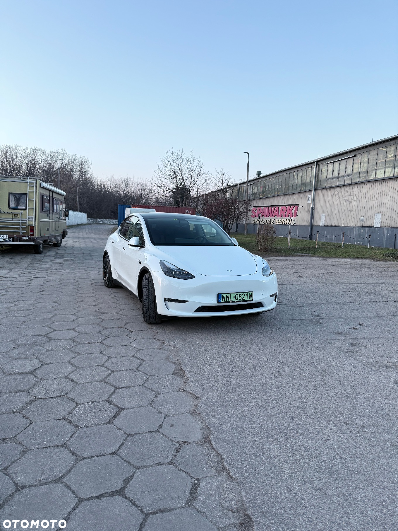 Tesla Y Model Long Range Dual Motor AWD - 6