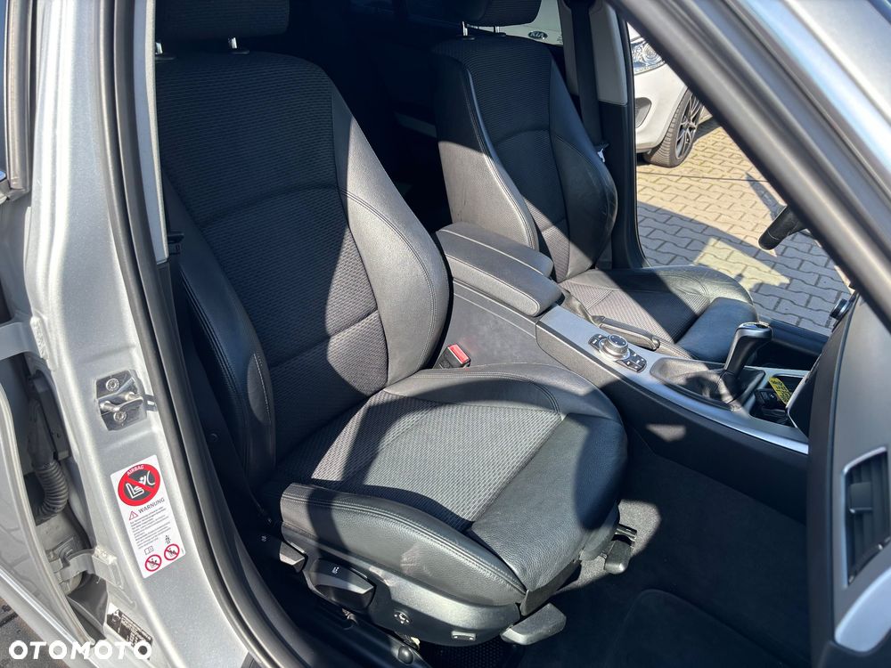 BMW Seria 3 320d - 33