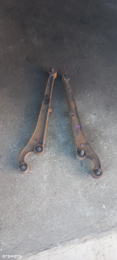 WAHACZ TYŁ SUZUKI JIMNY ORIGINAL PROSTE IDEALNE - 2