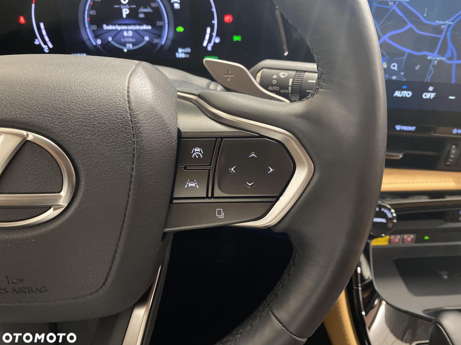 Lexus NX - 14