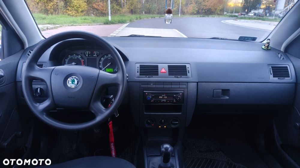 Skoda Fabia - 8