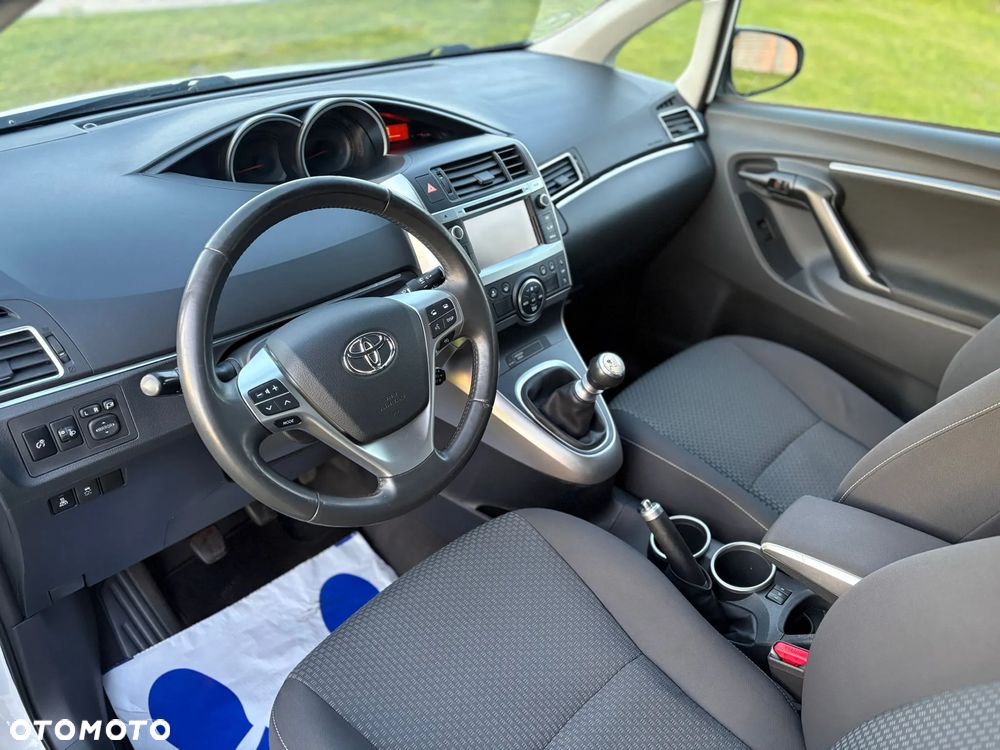 Toyota Verso 2.0 D-4D Premium 7os - 22