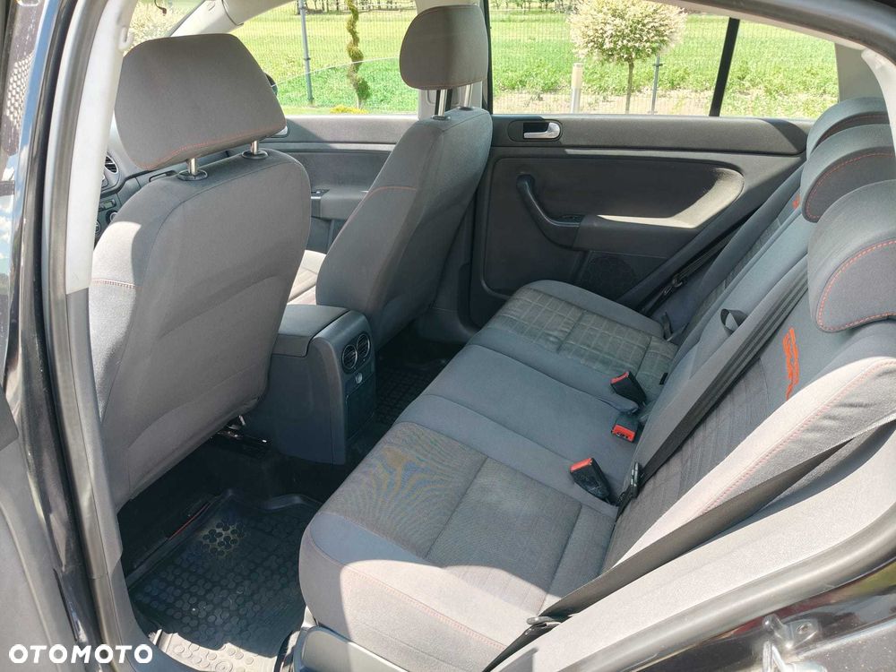 Volkswagen Golf Plus - 5