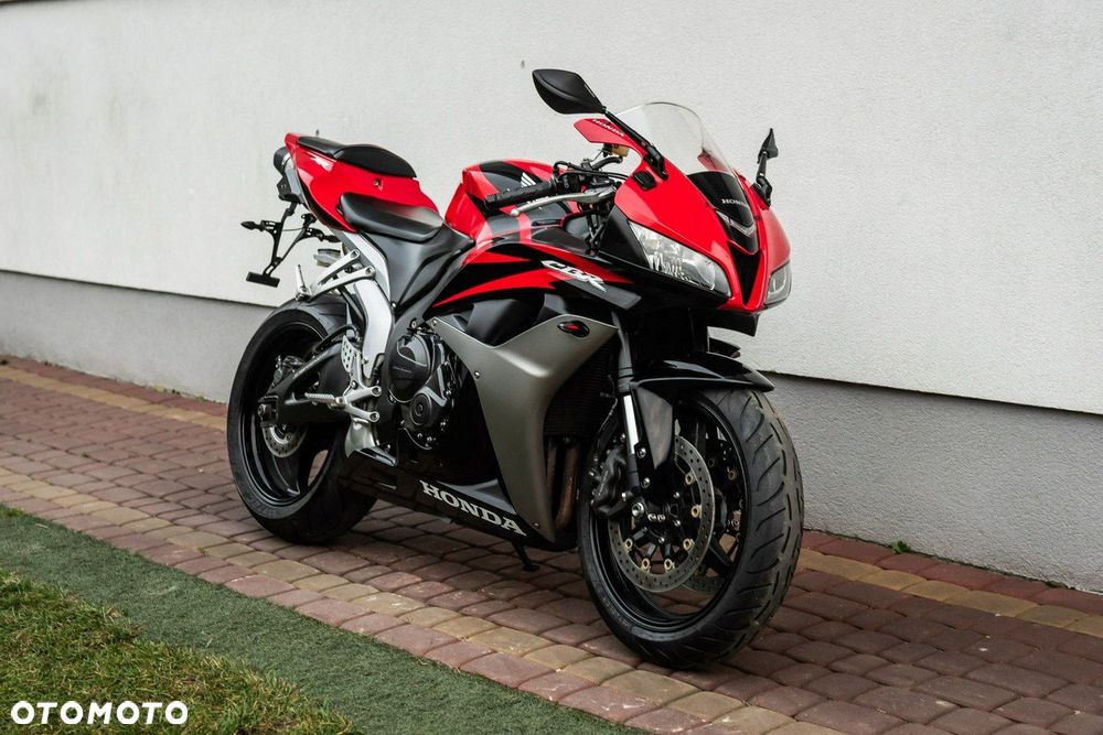 Honda CBR - 1