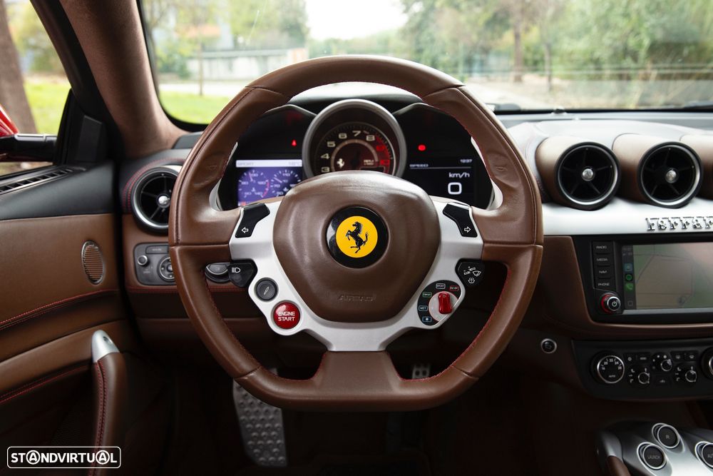 Ferrari FF - 26