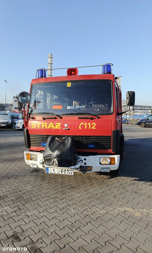 Mercedes-Benz 814F - 3