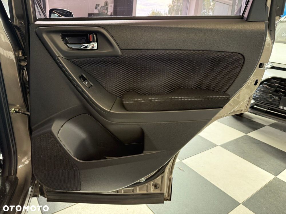 Subaru Forester - 16