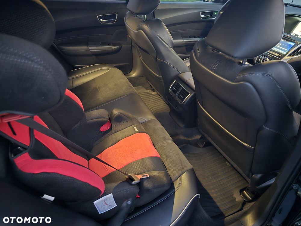 Acura TLX - 33