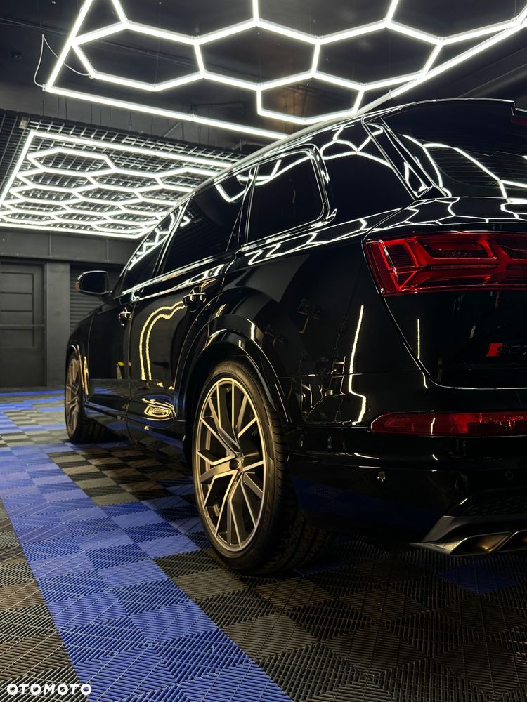 Audi SQ7 - 8
