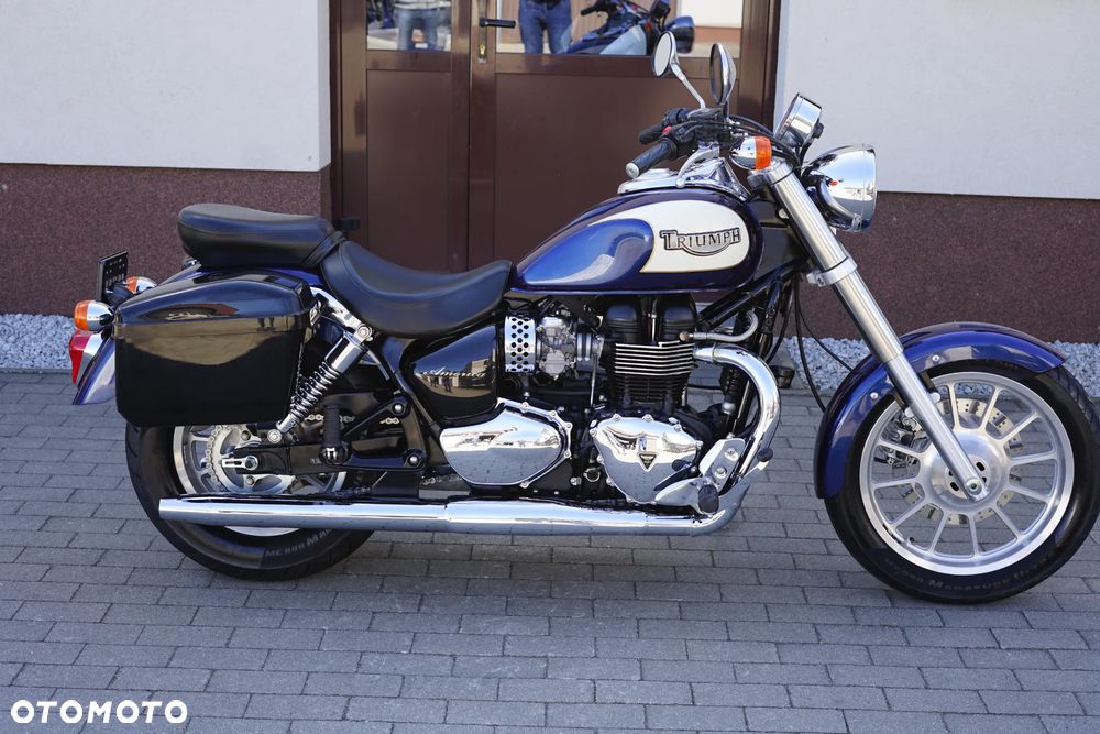 Triumph America - 3