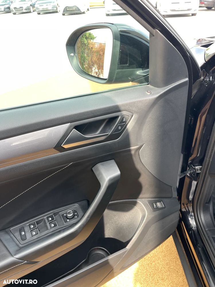 Volkswagen T-Roc 2.0 TDI SCR 4MOTION DSG ACTIVE - 30
