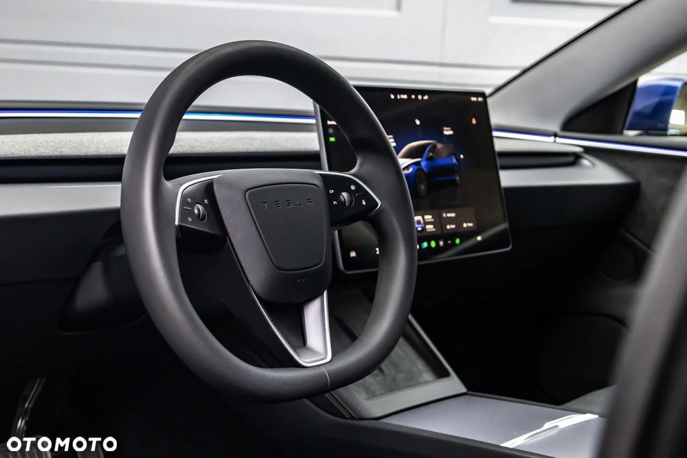 Tesla Model 3 - 13