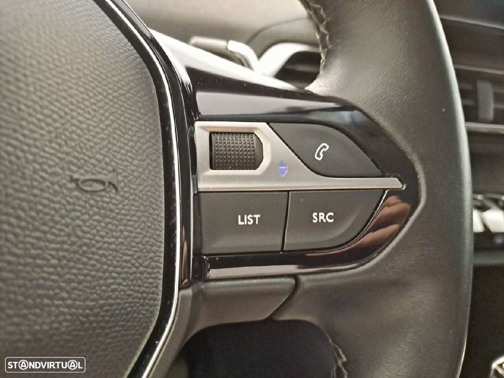 Peugeot 5008 1.5 BlueHDi Allure Pack EAT8 - 17